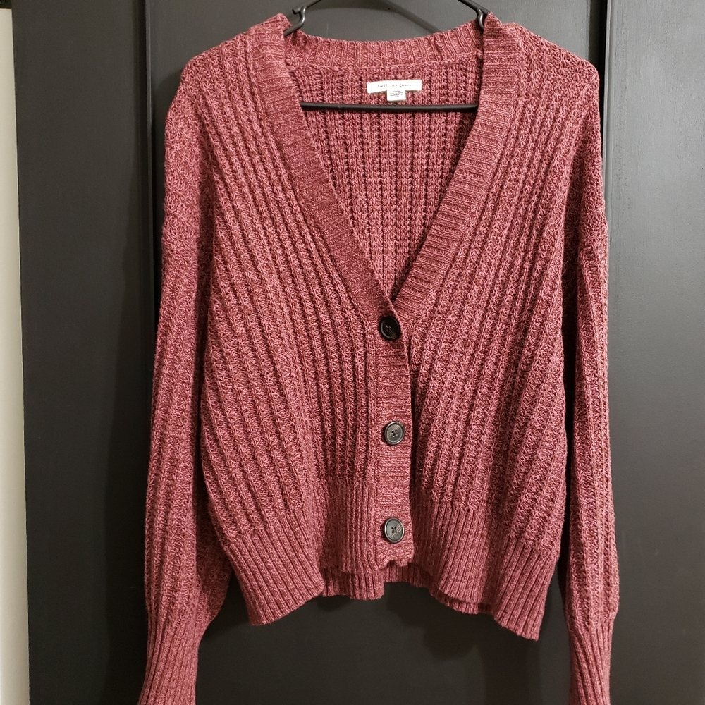 AE Cropped Cardigan